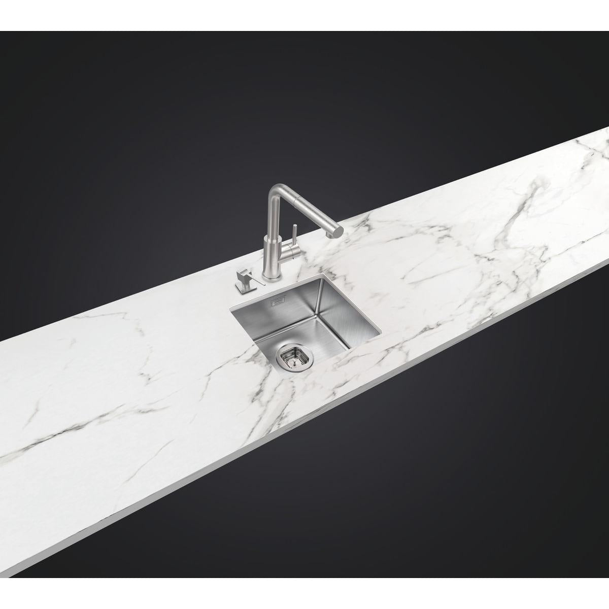 Cuba Quadrum Auxiliar 34 U Undermount Tramontina 34 x 30 x 17 cm em Aço Inox Scotch Brite com Válvula
