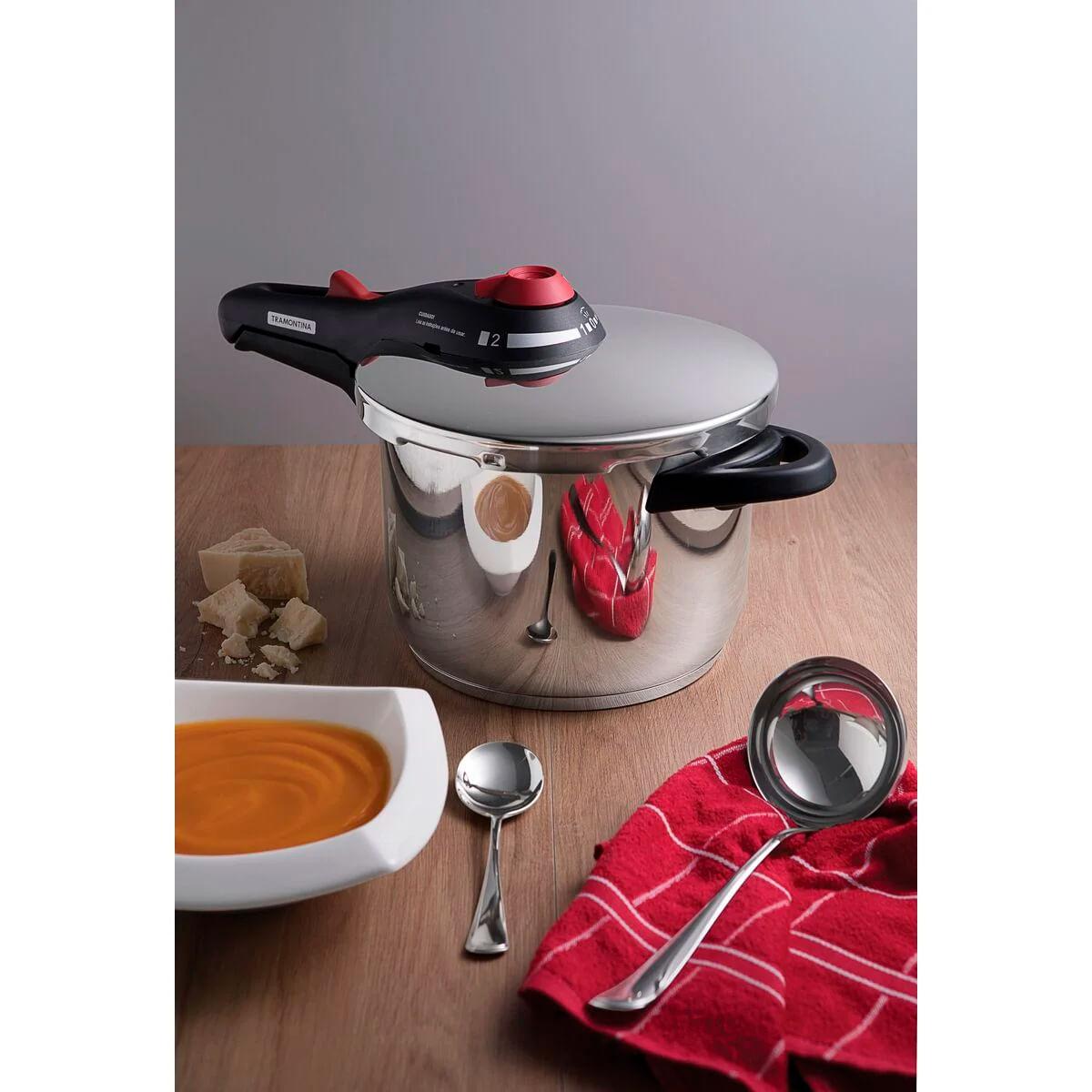 Panela de Pressão Tramontina Solar Aço Inox 6 L Fundo Triplo com 5 Dispositivos de Segurança 22 cm