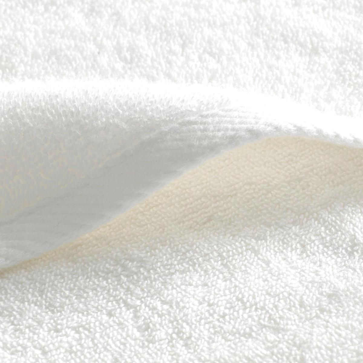Toalha de Banho Karsten Fio Penteado Constanza Branco/ Marrom 70x140 cm