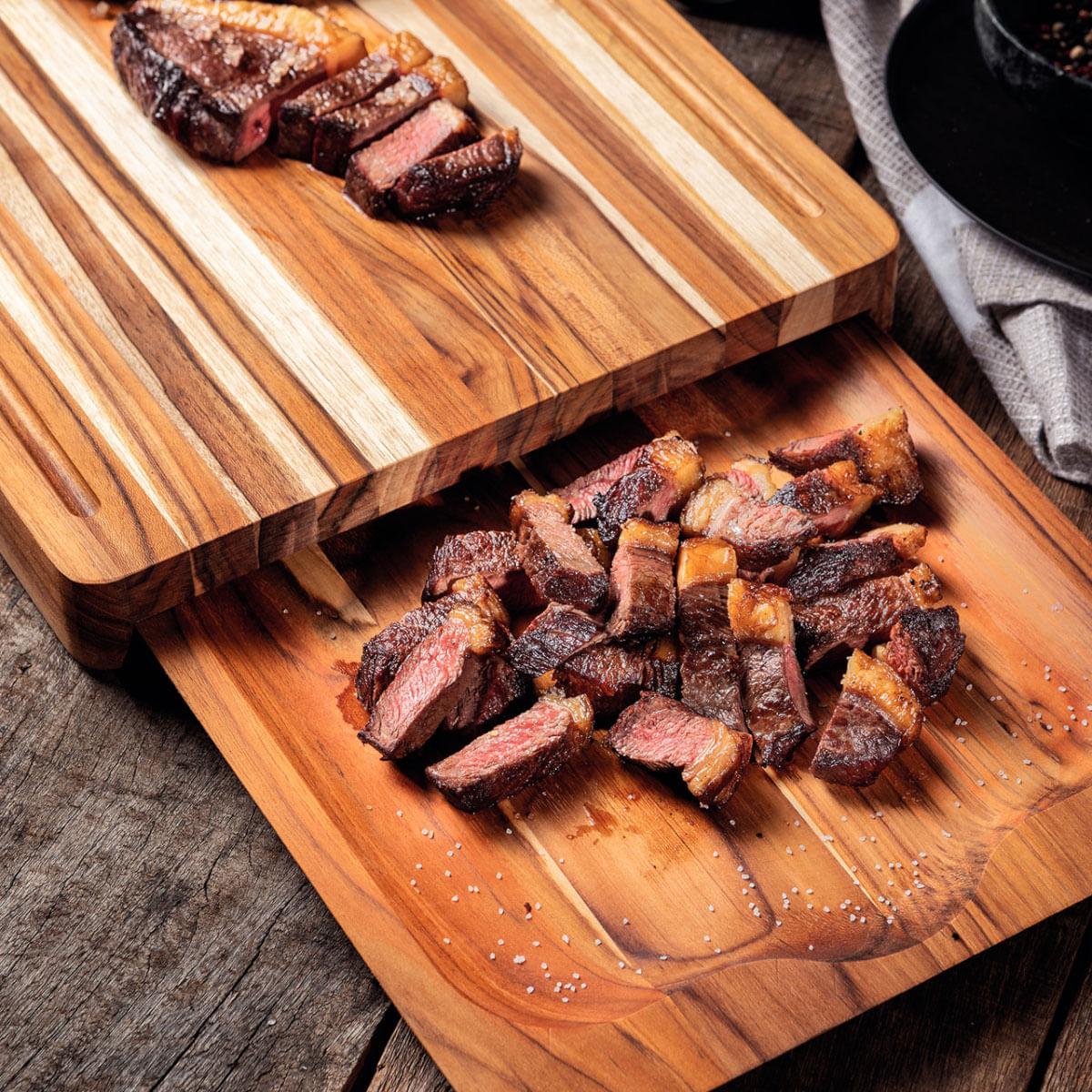 Kit Tábua e Bandeja para Churrasco Tramontina em Madeira Teca
