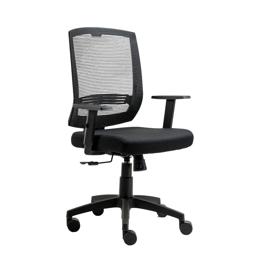Cadeira de Escritório Giratória New Opus Roal Preta Encosto em Tela Base Nylon Syncron