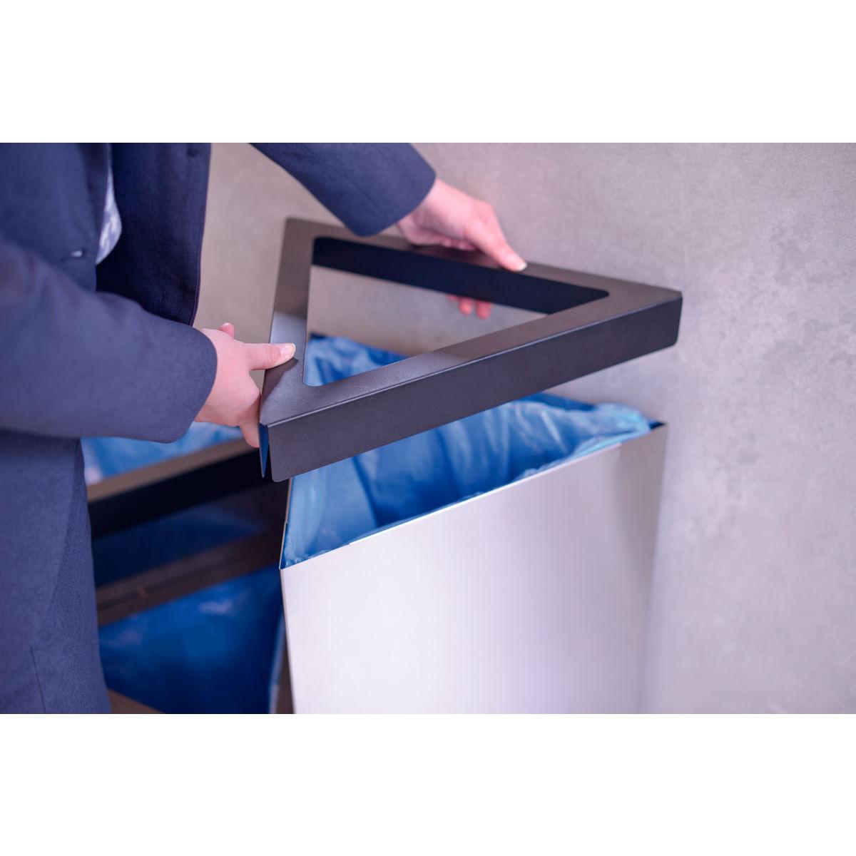 Lixeira Tramontina Terni 40 Litros em Aço Inox Scotch Brite