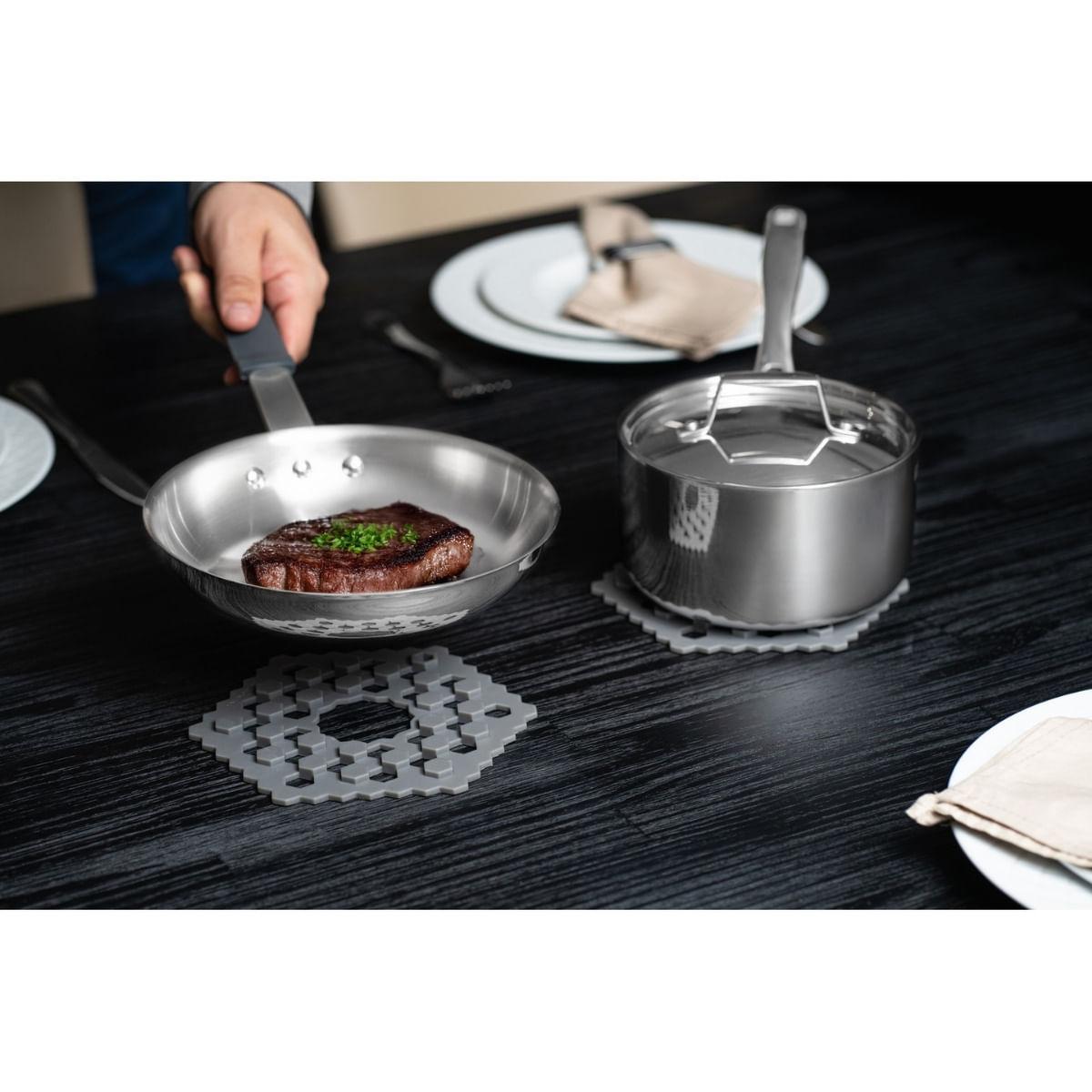 Frigideira Tramontina Professional em Aço Inox e Silicone 20 cm Fundo Triplo Compatível com Indução