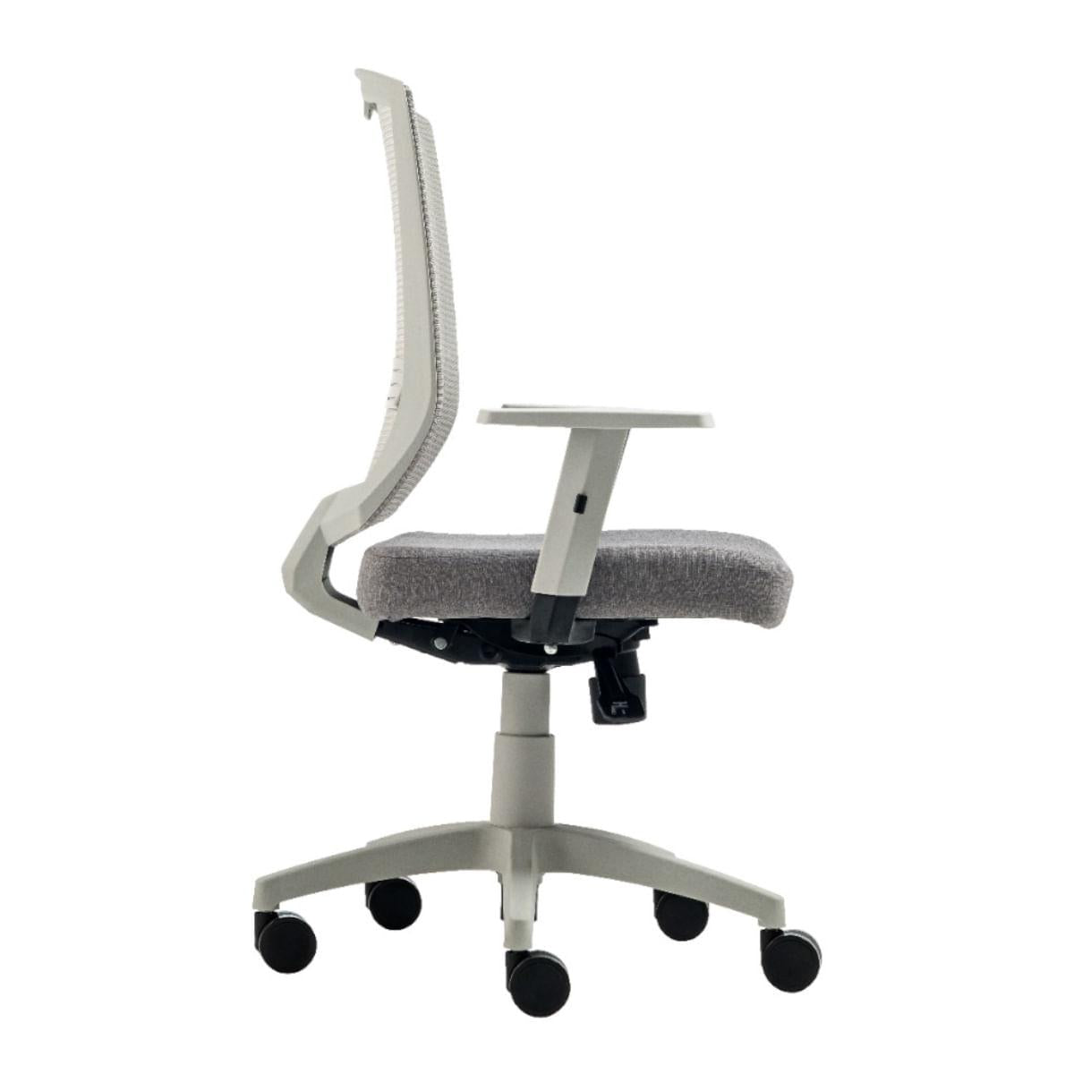 Cadeira de Escritório Giratória New Opus Roal Panamá Cinza Encosto em Tela Base Nylon PP Syncron
