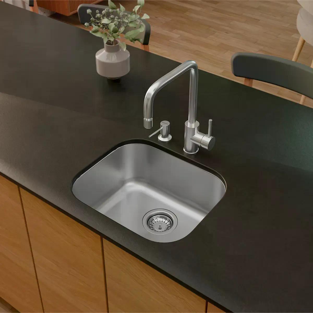 Cuba de Pia Inox Escovado Tramontina Lavínia Plus 40 BL 40 x 34 cm com Válvula 4 1/2 pol