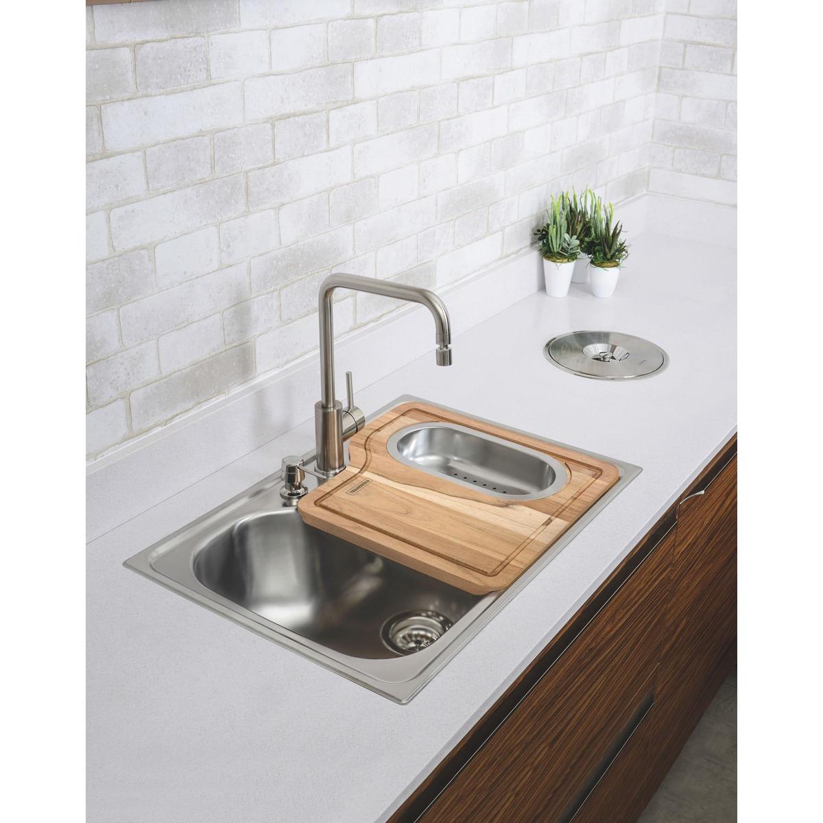 Cuba de Sobrepor Tramontina Morgana em Aço Inox Acetinado 69 x 49 cm com Misturador Válvula Dosador de Sabão Tábua e Cesto