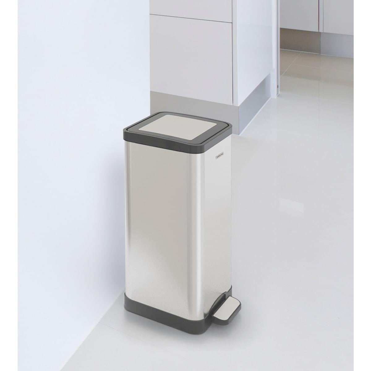 Lixeira Inox com Pedal Tramontina 15 Litros Quadratta Scotch Brite