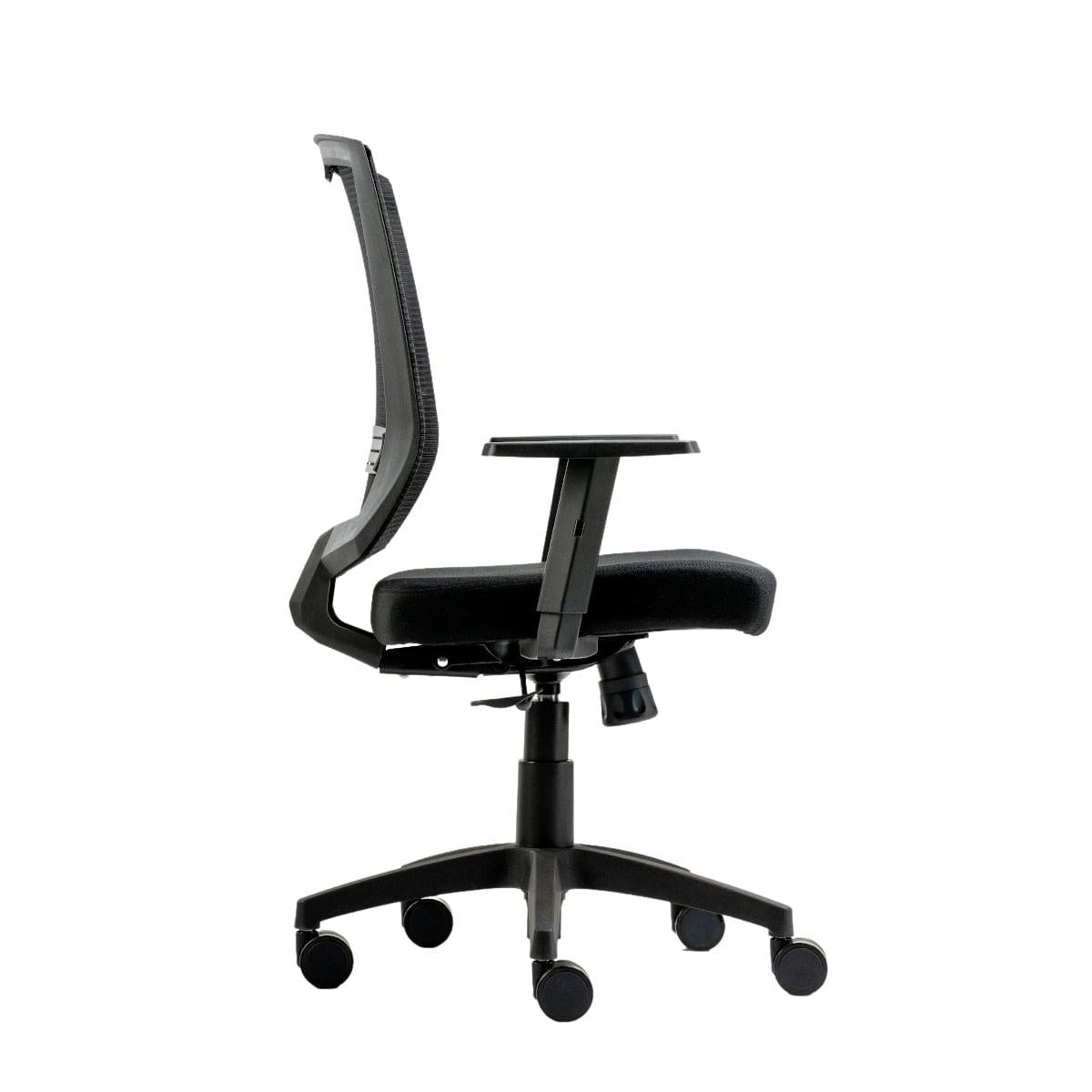 Cadeira de Escritório Giratória New Opus Roal Preta Encosto em Tela Base Nylon Syncron