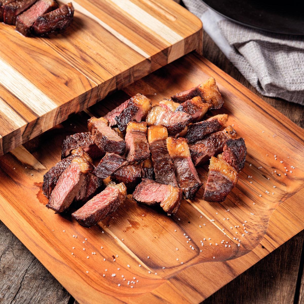 Kit Tábua e Bandeja para Churrasco Tramontina em Madeira Teca